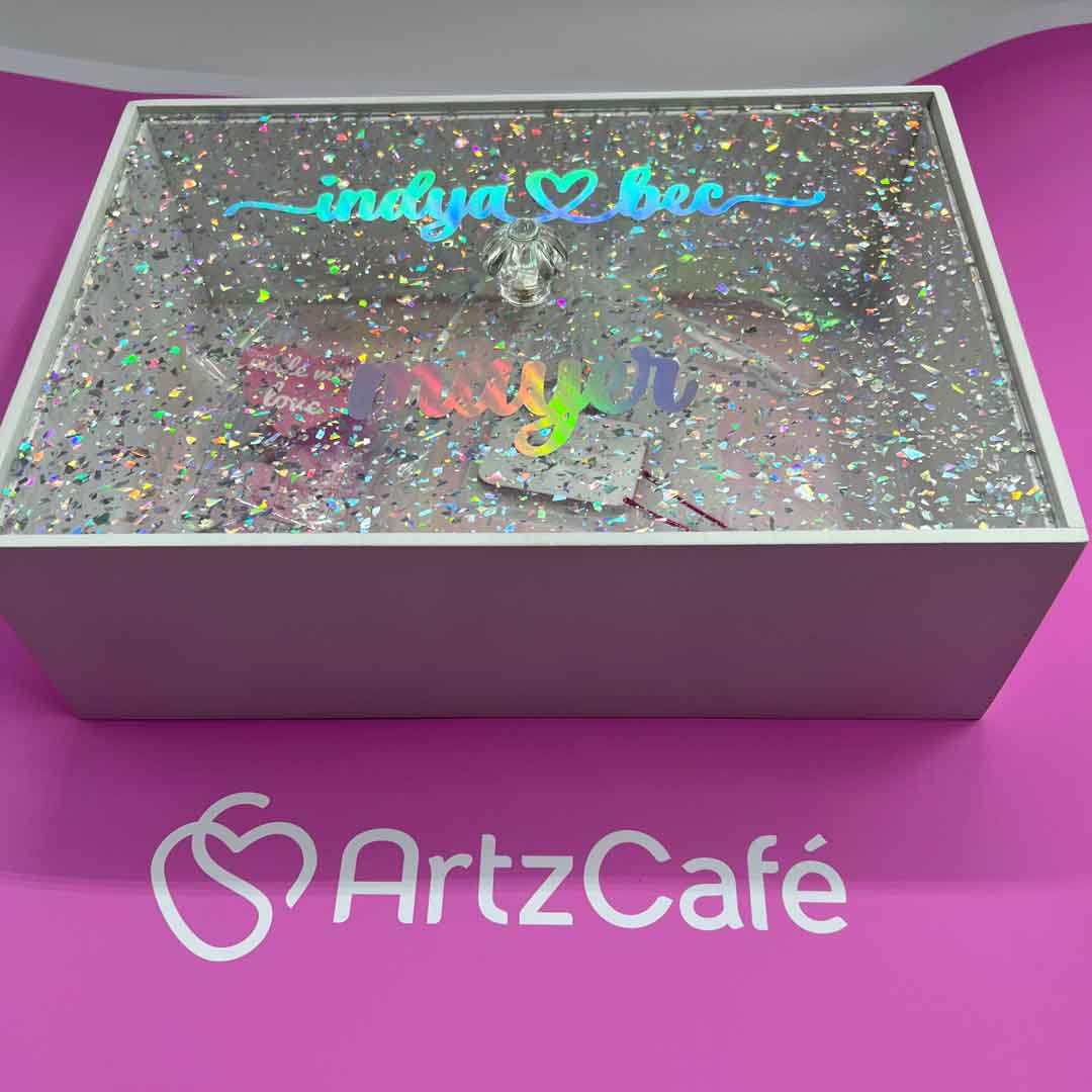 Personalized Gift Box - Perspex Lid
